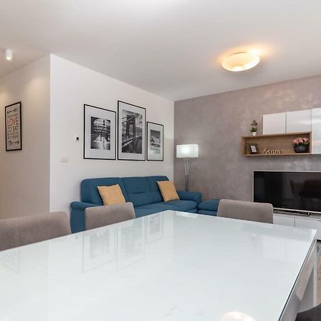 טרוגיר Apartment Ferias מראה חיצוני תמונה